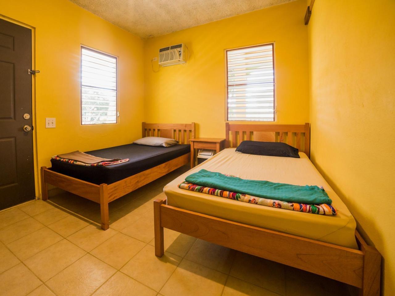 Hostel A Piece Of Ground Punta Gorda Exterior foto